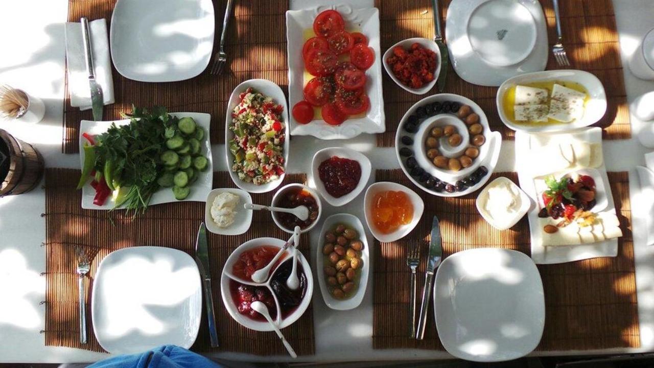 Cunda Adali Pansiyon Ayvalı Exterior foto
